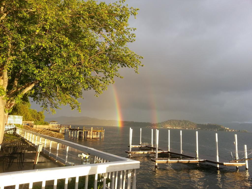 Lake Place Resort Glenhaven Exteriör bild