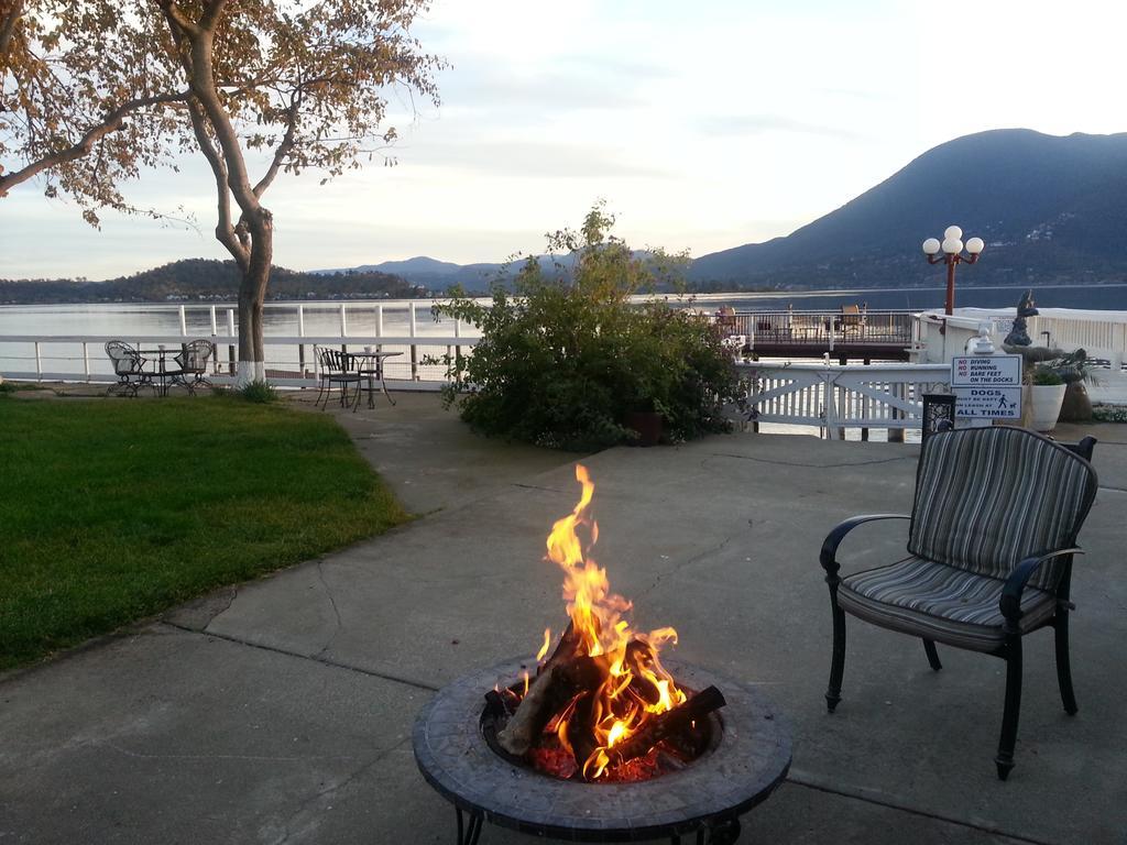 Lake Place Resort Glenhaven Exteriör bild